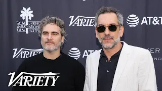 'Joker' Star Joaquin Phoenix Gives Directing Award to Todd Phillips