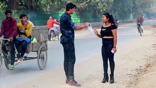 Mere 18 Lakh wapis kar, Prank on Road // by Sumit Cool  #Prayagraj #bestPrank