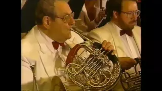 John Williams conducts Jurassic Park 1993 - Boston Pops