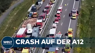 SCHWERER UNFALL AUF A12 BEI BERNAU: Vier Verletzte und Vollsperrung