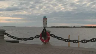 Swimmers warned to stay out of Lake Erie for now due to high risk for rip currents