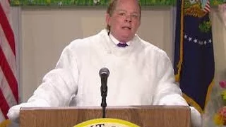 Melissa McCarthy returns to 'SNL' as Easter Bunny Sean Spicer | Easter Bunny | track easter bunny 17