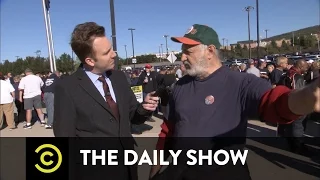 Jordan Klepper Fingers the Pulse - Donald Trump's Locker Room Talk: The Daily Show