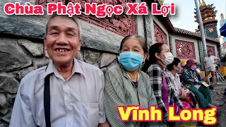 Chùa Phật Ngọc Xá Lợi Vĩnh Long Mùng 10 Tết Người Khó Khăn Vui Mừng Nhận Quà  Mỹ | Khương Nhựt Minh