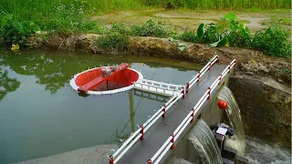 Hydroelectric Design With Turbines In The Middle Of The Lake