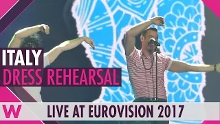 Italy: Francesco Gabbani "Occidentali's Karma" grand final dress rehearsal @ Eurovision 2017