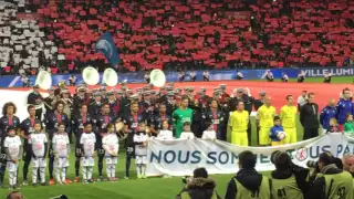 L'hommage du Parc des Princes aux victimes des attentats du 13 novembre