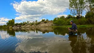 Рыбалка на речке 18 мая . Ловля рыбы на поплавок.