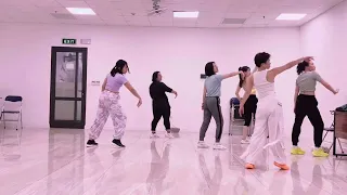 Thuỷ triều- Quang Hùng MasterD/ zumba dance/ Imperial Class