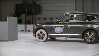 New 2021 Genesis GV80 SUV - Crash Test by IIHS // 40 mph driver-side small overlap