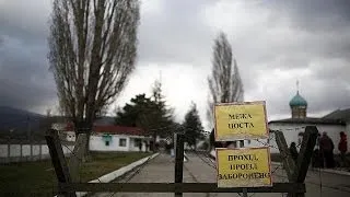 Tensions on Ukraine-Russia border as Moscow readies to annex Crimea