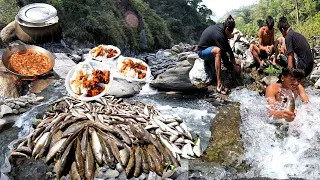 Fishing🐠In Himalayan River of Nepal !! Traditional Duwali Fishing, Cooking Rice and Eating Riverside