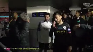 David Silva celebrating carabao cup with team mates