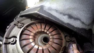 Opel Astra Clutch Replacement - Without Gearbox Removal