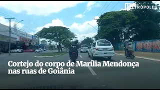 Cortejo do corpo de Marília Mendonça nas ruas de Goiânia