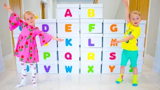 Gaby and Alex learn the alphabet / ABC song