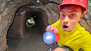 I Found an Abandoned Tunnel Under My House!!