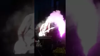 Nita Strauss solo   at the Alice Cooper show