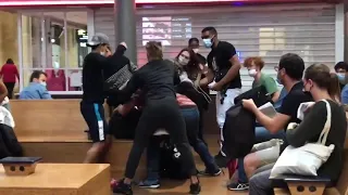 Un touriste Russe écrase la racaille à la Gare du Nord