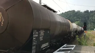 193 839 „Alpen“ mit Güterzug durch Werdohl
