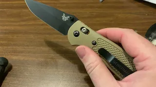 Benchmade Griptilian 551BK-S30V Folding Knife Review (551 Mel Pardue Black Blade & Sand Handle)