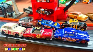 DISNEY CARS DIECAST CAMPEONATO RACING LEGENDS Y FABULOSO RAYO MCQUEEN