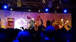 Nazareth - фрагмент песни с концерта 05.04.2013 в Киеве