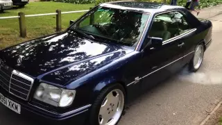 Mercedes W124 Coupe burnout