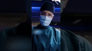 Сосед пациентки помог врачам во время операции на мозг 👨‍⚕️ Хороший доктор #фильм #сериал #моменты