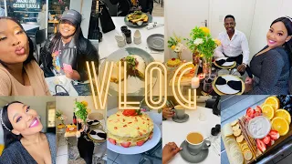 WEEKEND VLOG: Breakfast date||Baking a cake|| Lunch preps|| Lunch with hubby||South African YouTuber