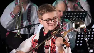 Alex Lucaciu, Rareș Ienciu & Orchestra "Rapsodia Bihoreană", dir. profesor Liviu Buțiu 🎻 Oradea 2024