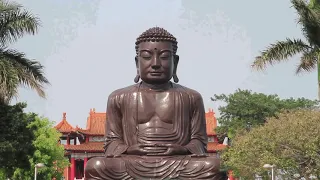 Temples and Mountains in Taiwan