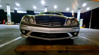 Lovely V8 Sound Mercedes-Benz E500 Stage 1(Pops & Bangs) Night Driving