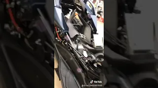 Xmax300 更換全車加路達金屬油管 2