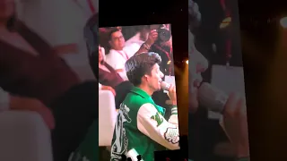 Lucky Fan 🤩 Singing Teri Galliyan Song with Arijit Singh during Live Concert in Dubai