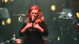 Adele-Make You Feel My Love- Amy Winehouse Tribute (Hammersmith Apollo)