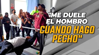 "ME DUELE EL HOMBRO CUANDO HAGO PECHO"