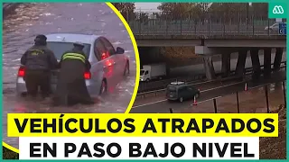 Autos quedaron atrapados en paso bajo nivel inundado: Ruta 68 mantiene bloqueo parcial