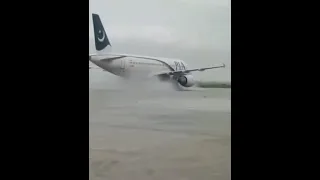 PIA- Pakistan international airlines crash landing at Islamabad airport ||