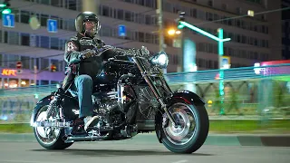 5.7L 400HP V8 Мотоцикл BOSS HOSS. Кто и зачем это придумал?