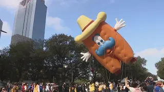 LIVE: Houston Livestock Show & Rodeo Parade underway