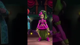 A DRAG QUEEN in Monster High?