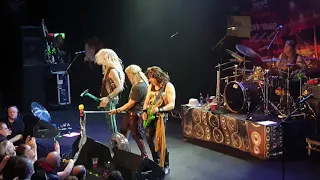 Steel Panther - Community Property - Live