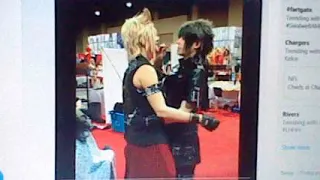 Final Fantasy 15 cosplay kiss