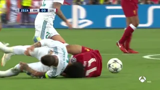 Salah injury vs Real Madrid • Salah vs Ramos • Champions League Final 2018720p