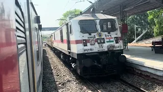 Train Journey in AC Duronto Express - Indian Railways