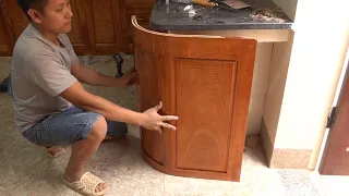 Woodworking Is Wonderful // How To Make A Kitchen Cabinet Underneath