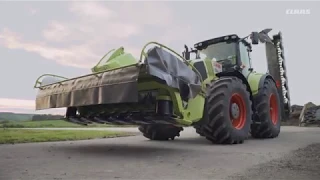 Трактор CLAAS AXION 850 в роботі