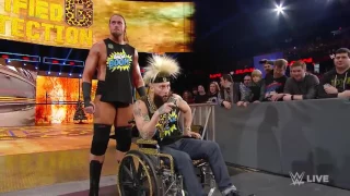 Fan caught Enzo Amore's wig (funny)
