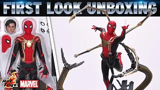 Hot Toys Spider-Man Integrated Suit Deluxe No Way Home Figure Unboxing | First Look